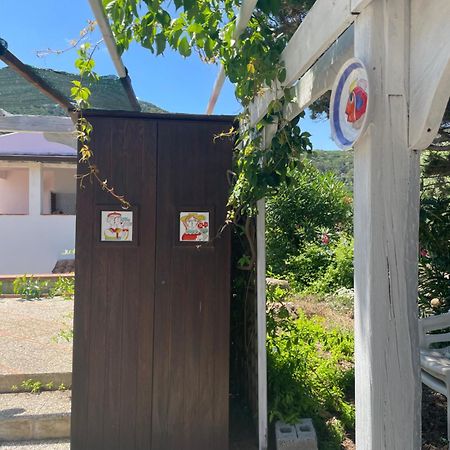 Villa Paso Isola di Ustica Bagian luar foto